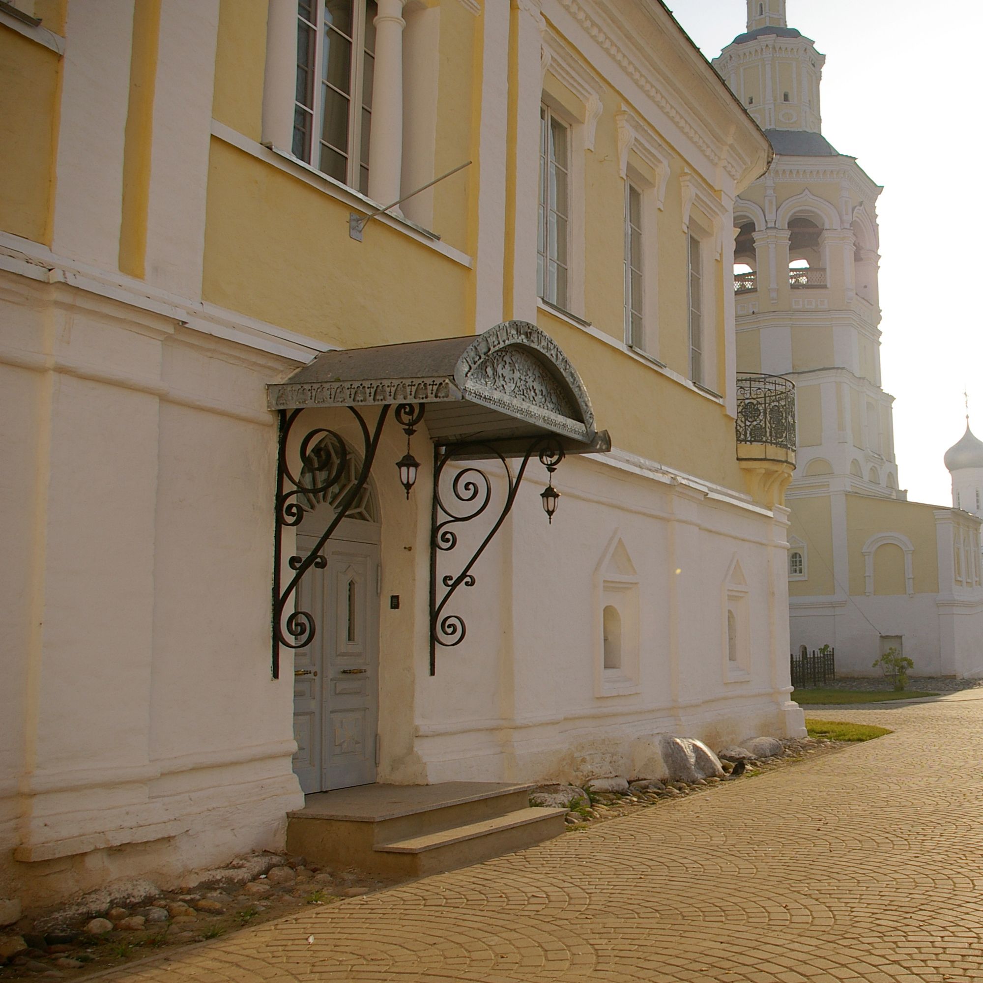Спасо-Прилуцкий монастырь. Настоятельские кельи